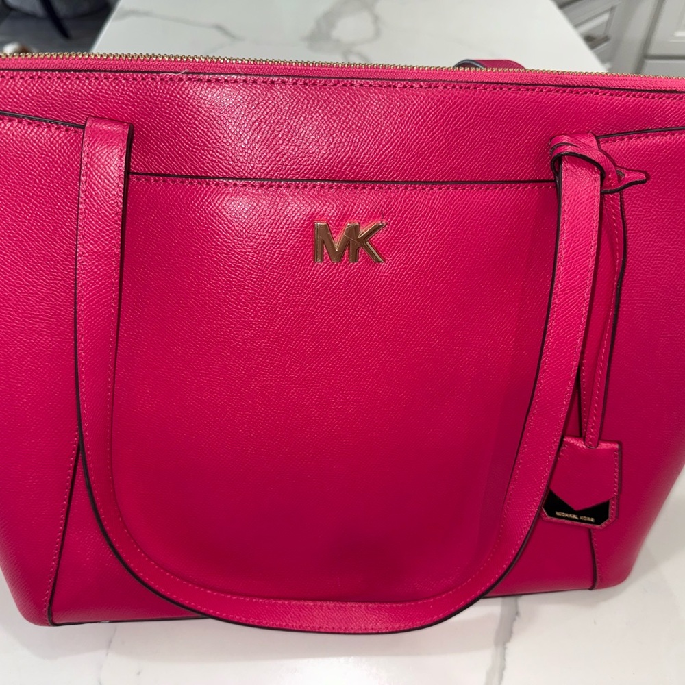 Michael Kors Pink Tote with Structured Design and Gold Accents